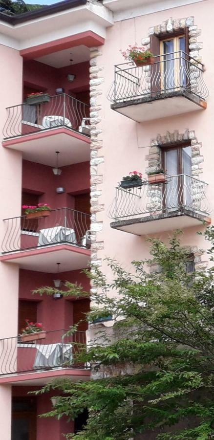 Corte Grazia سان زينو دي مونتانا المظهر الخارجي الصورة